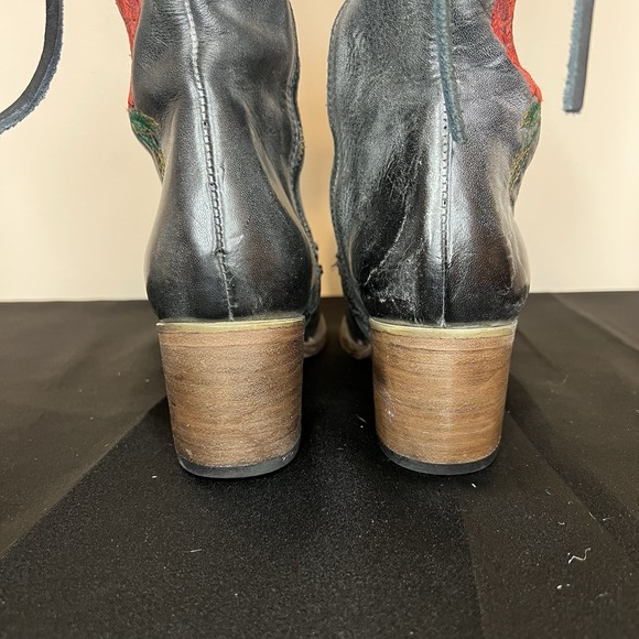 Freebird by Steven Leather Cyrus Boots Embroidered Roses Size 7 RARE - Picture 9 of 12
